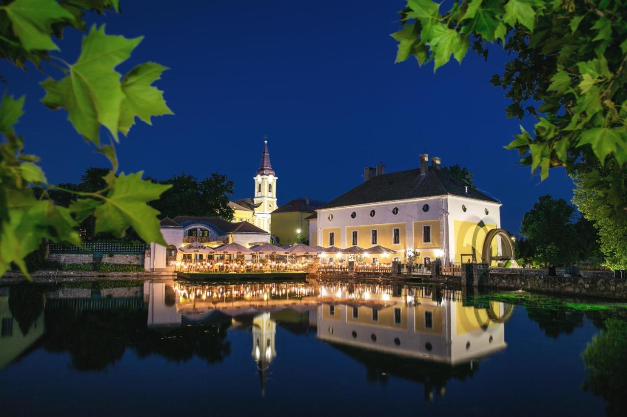 Hotel Gabriella Tapolca Bagian luar foto